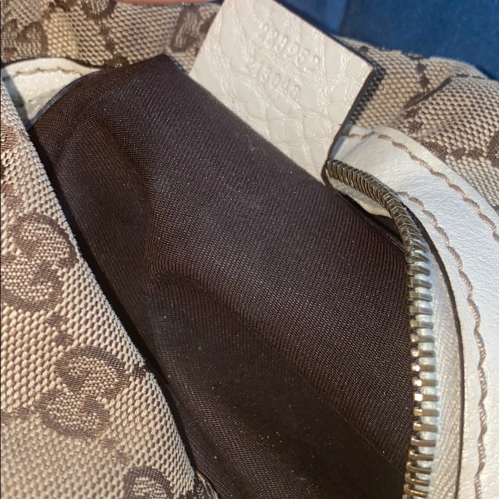 Gucci Purse - Picture 5 of 8
